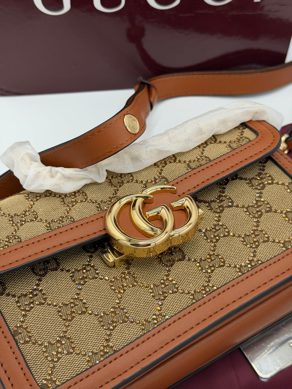 Gucci GG Supreme Crossbody Bag – Brown & Beige