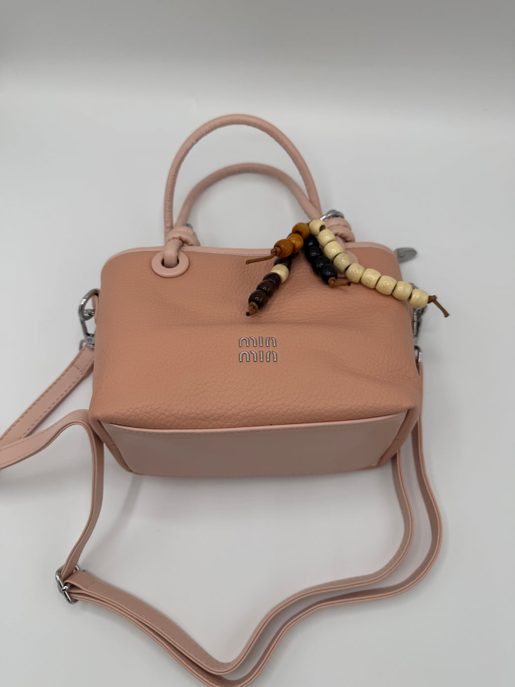 Luxury hand bag with crossbody strep