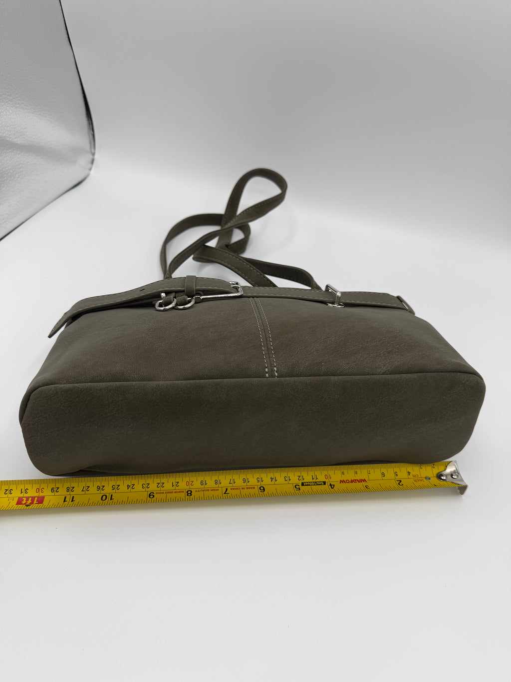 Premium quality trendy shoulder bag