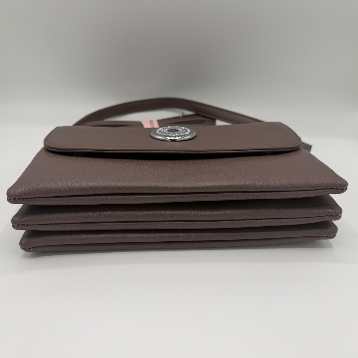 Multiple pockets crossbody