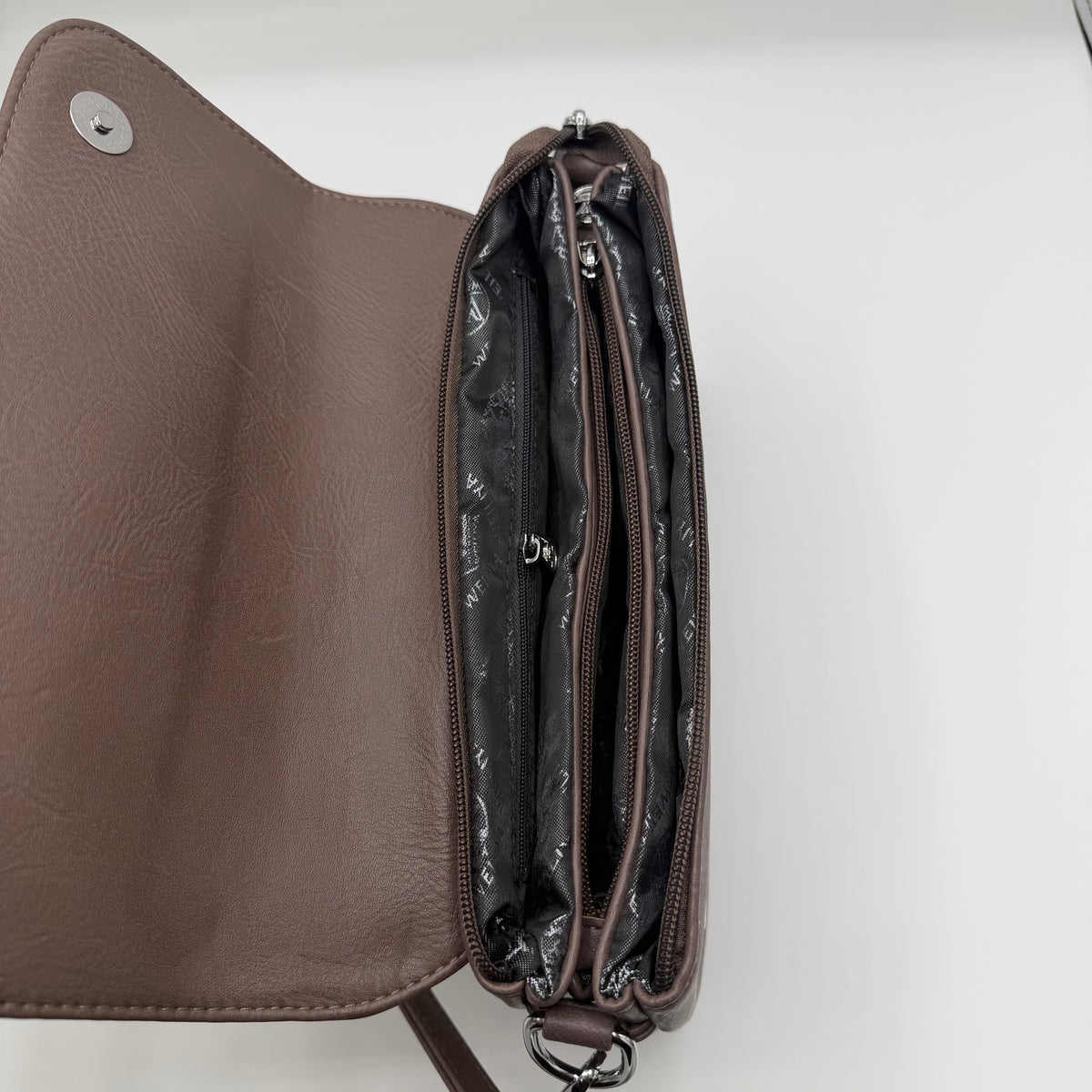 Multiple pockets crossbody
