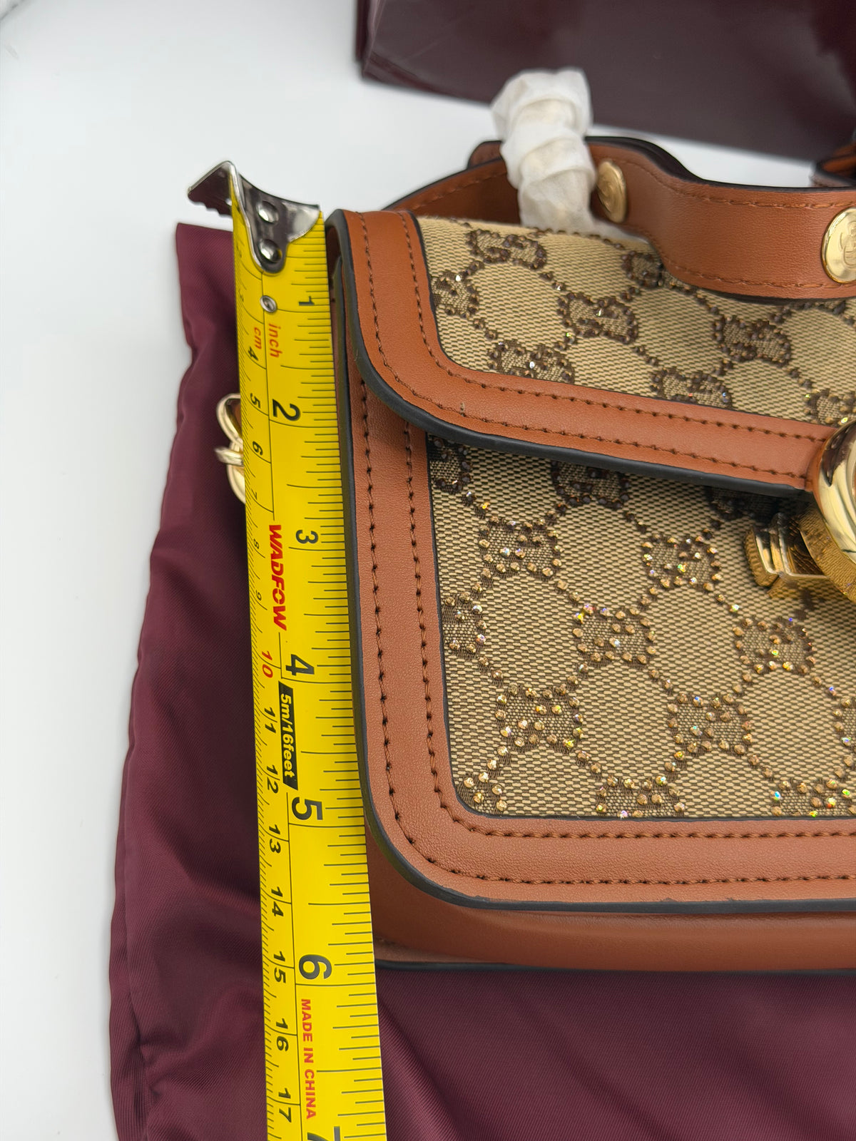 Gucci GG Supreme Crossbody Bag – Brown & Beige