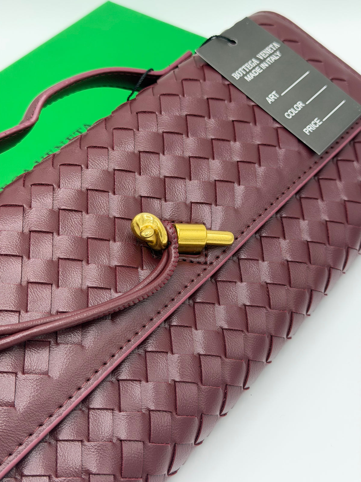 Trending Hand clutch