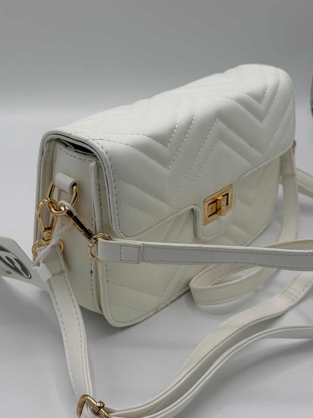 Cross body with shoulder strep