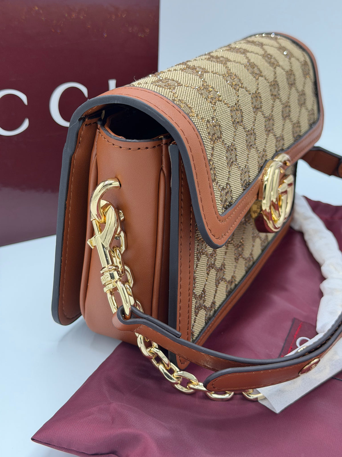 Gucci GG Supreme Crossbody Bag – Brown & Beige