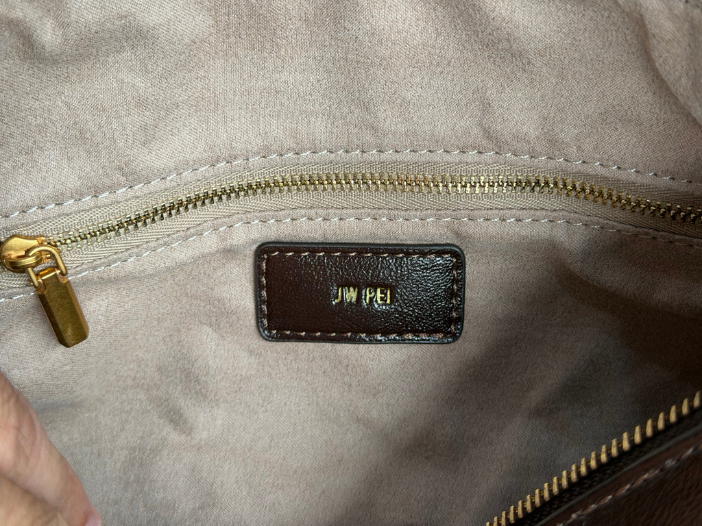 JW Shoulder bag