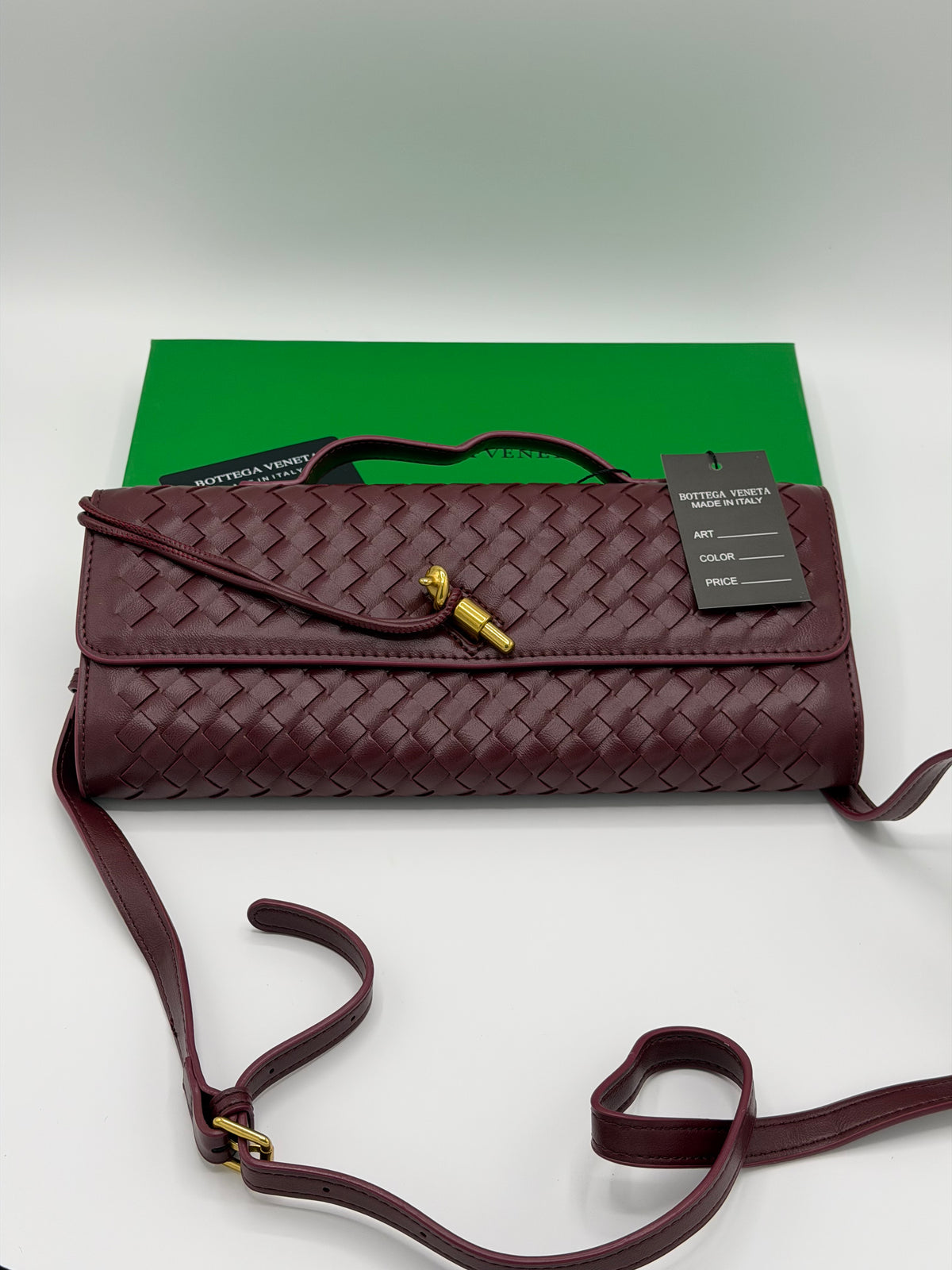 Trending Hand clutch