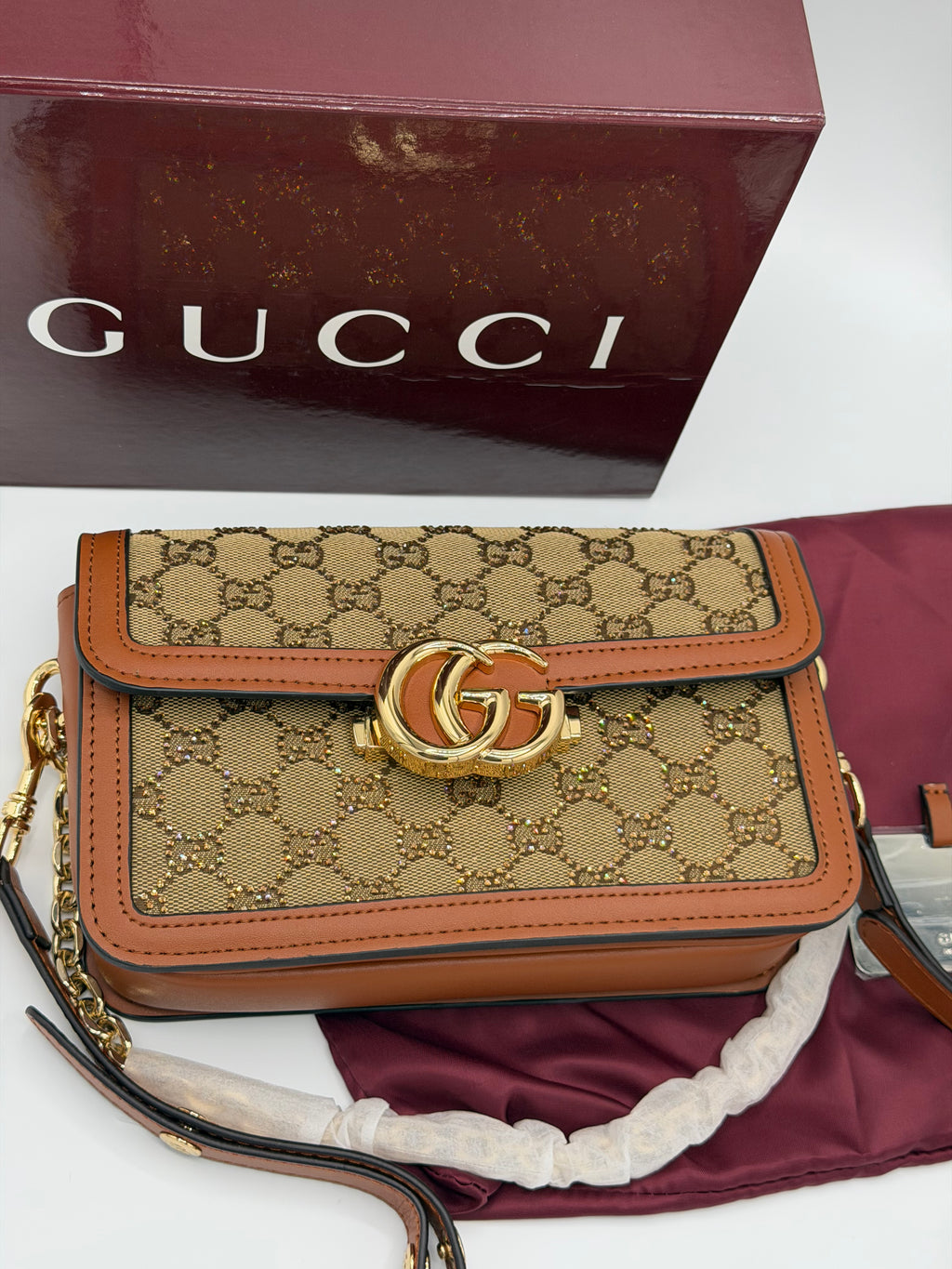 Gucci GG Supreme Crossbody Bag – Brown & Beige