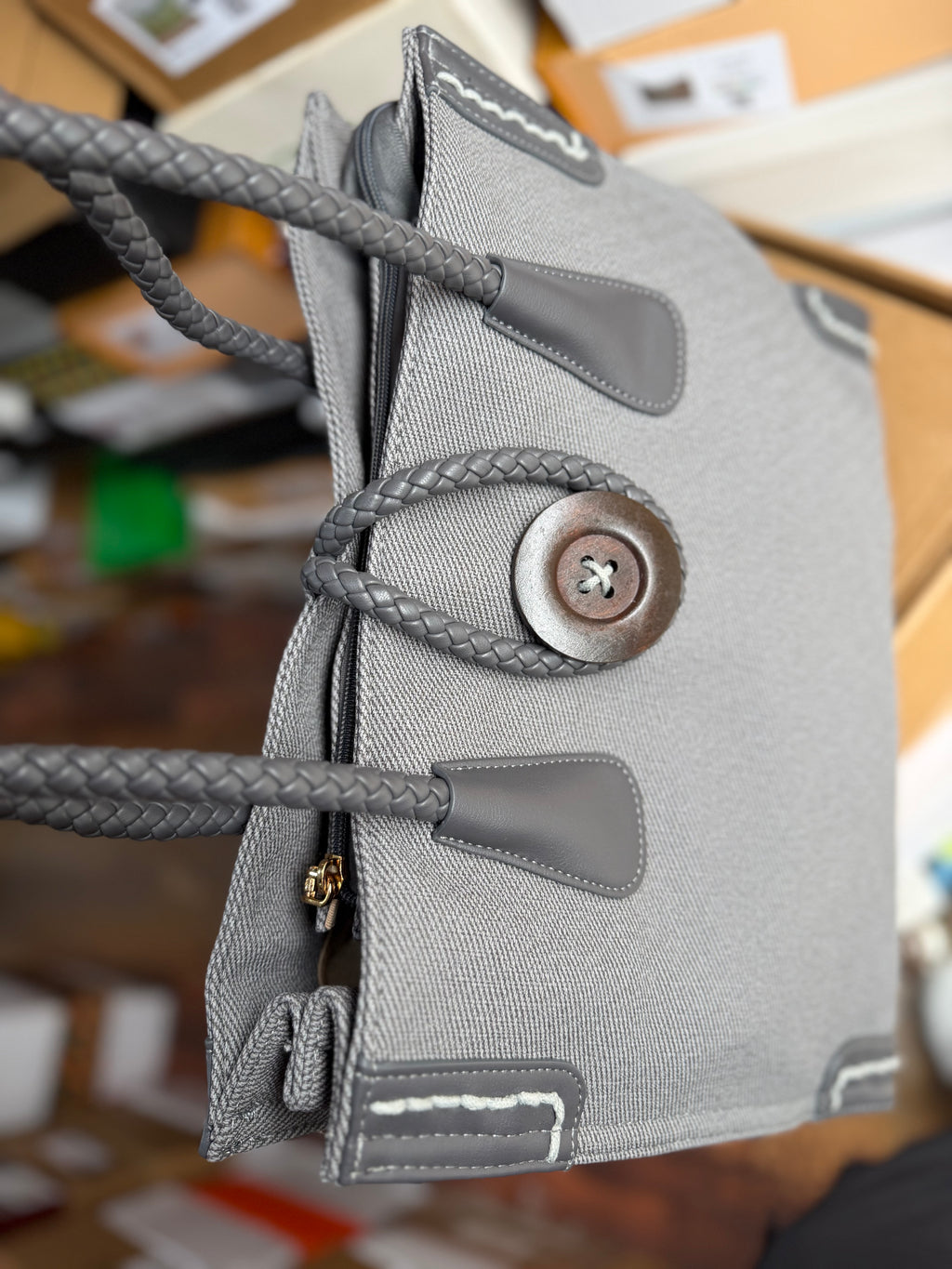 Tote bag