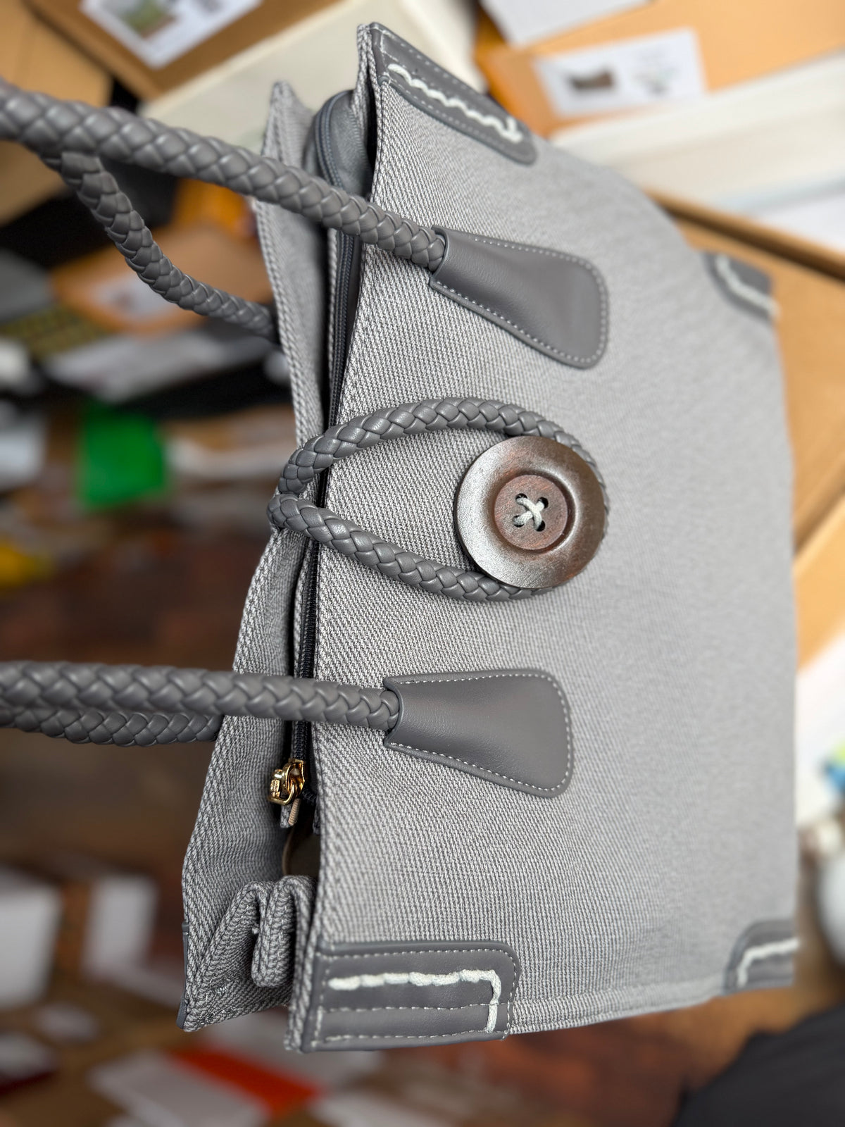 Tote bag